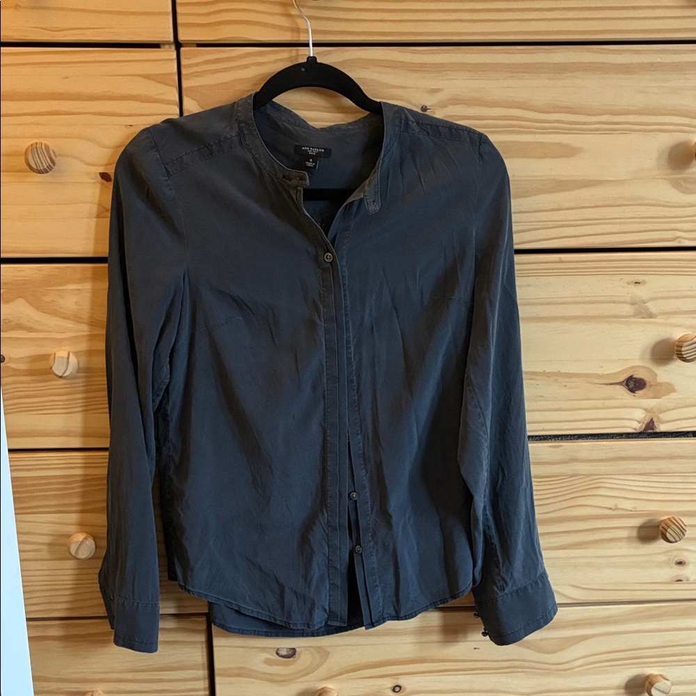 Mandarin collar Anne Taylor silk button down